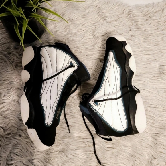 Jordan 13 Sneakers - Picture 2 of 6